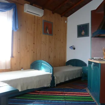 Konukevi The Doctor's House Tyulenovo